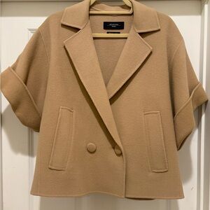 EUC Weekend Max Mara Cucita a Mani Short Wool Broadcloth Coat - Camel. Size 0.